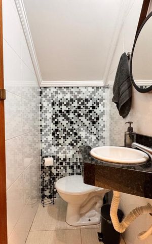 Casa à venda com 156m², 3 quartos e 3 vagas Casa à venda com 156m², 3 quartos e 3 vagasLavabo