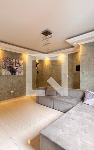 Casa à venda com 156m², 3 quartos e 3 vagas Casa à venda com 156m², 3 quartos e 3 vagasSala