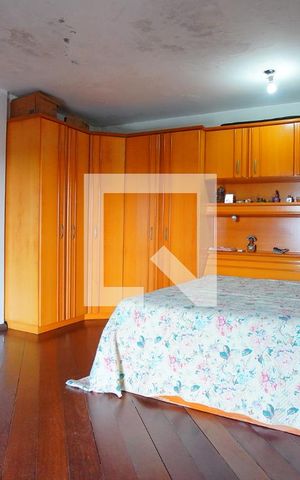 Casa à venda com 401m², 4 quartos e 5 vagasSuíte - Segundo Andar