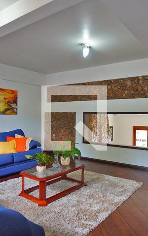 Casa à venda com 401m², 4 quartos e 5 vagasSala