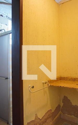 Casa à venda com 401m², 4 quartos e 5 vagasÁrea comum - Banheiro 