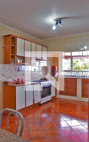 Casa à venda com 401m², 4 quartos e 5 vagasCozinha