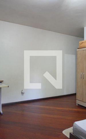 Casa à venda com 401m², 4 quartos e 5 vagasSuíte 2 - Terceiro Andar