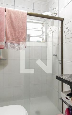 Casa à venda com 135m², 2 quartos e 1 vaga Casa à venda com 135m², 2 quartos e 1 vagaBanheiro
