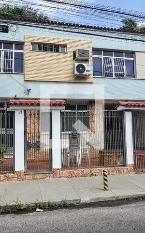 Casa à venda com 170m², 4 quartos e 1 vagaEntrada Plaquinha