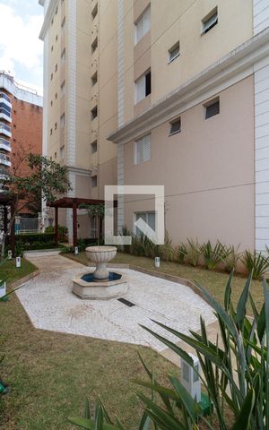 Apartamento à venda com 64m², 2 quartos e 1 vaga Apartamento à venda com 64m², 2 quartos e 1 vagaÁrea externa