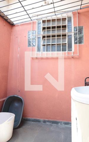 Casa à venda com 140m², 2 quartos e sem vagaÁrea de Serviço