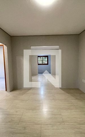 Casa à venda com 120m², 2 quartos e 2 vagas Casa à venda com 120m², 2 quartos e 2 vagasSala