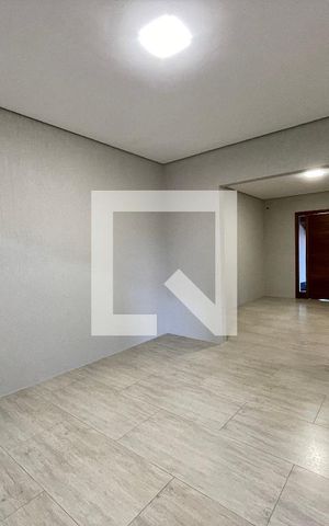 Casa à venda com 120m², 2 quartos e 2 vagas Casa à venda com 120m², 2 quartos e 2 vagasSala