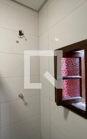 Casa à venda com 120m², 2 quartos e 2 vagas Casa à venda com 120m², 2 quartos e 2 vagasBanheiro