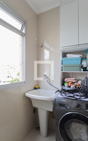 Apartamento à venda com 55m², 2 quartos e 1 vaga Apartamento à venda com 55m², 2 quartos e 1 vagaÁrea de serviço