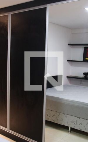 Apartamento para alugar com 77m², 2 quartos e 1 vagaSuíte