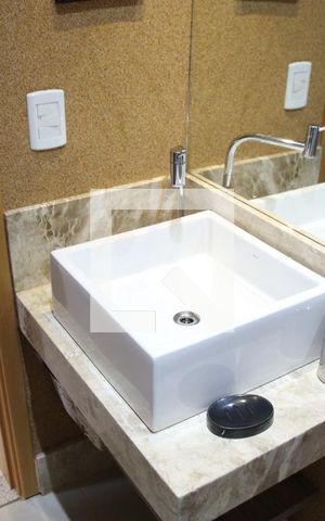 Apartamento para alugar com 77m², 2 quartos e 1 vagaBanheiro