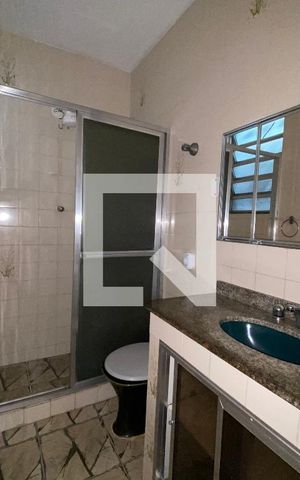 Apartamento para alugar com 66m², 2 quartos e sem vaga Apartamento para alugar com 66m², 2 quartos e sem vagaBanheiro