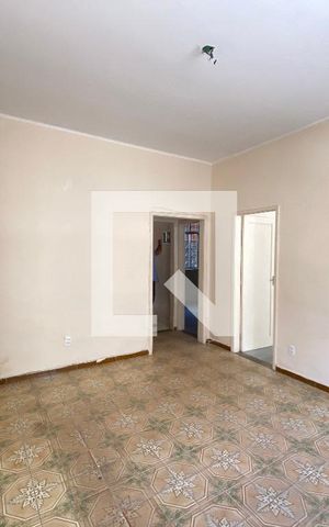 Apartamento para alugar com 66m², 2 quartos e sem vaga Apartamento para alugar com 66m², 2 quartos e sem vagaSala