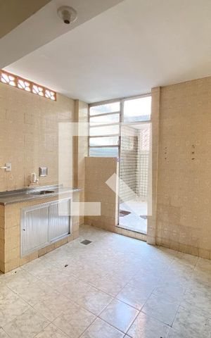Apartamento para alugar com 66m², 2 quartos e sem vaga Apartamento para alugar com 66m², 2 quartos e sem vagaCozinha