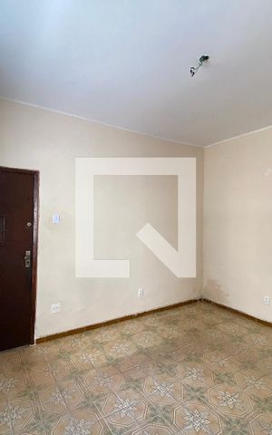Apartamento para alugar com 66m², 2 quartos e sem vaga Apartamento para alugar com 66m², 2 quartos e sem vagaSala