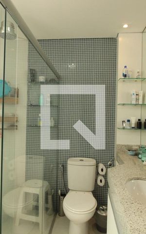 Apartamento à venda com 260m², 4 quartos e 4 vagasBanheiro