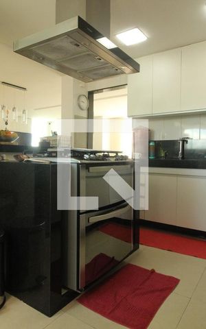 Apartamento à venda com 260m², 4 quartos e 4 vagasCozinha