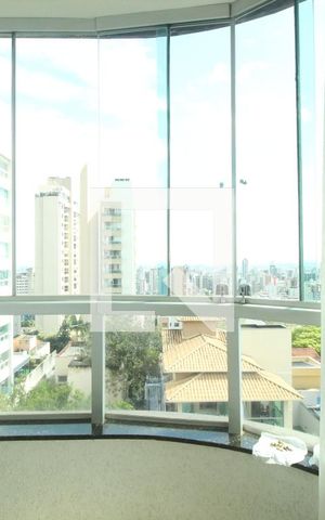 Apartamento à venda com 260m², 4 quartos e 4 vagasVaranda