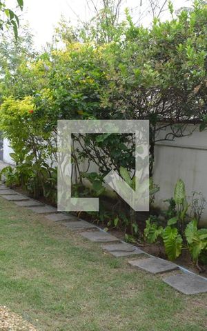 Casa à venda com 318m², 4 quartos e 4 vagasJardim