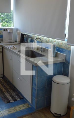 Casa à venda com 318m², 4 quartos e 4 vagasCozinha