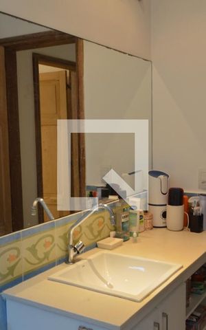 Casa à venda com 318m², 4 quartos e 4 vagasBanheiro