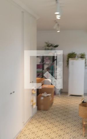 Casa à venda com 318m², 4 quartos e 4 vagasCasa 2