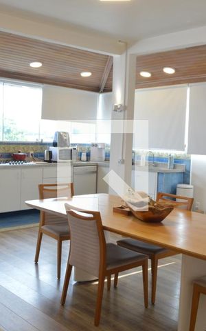 Casa à venda com 318m², 4 quartos e 4 vagasSala de Jantar
