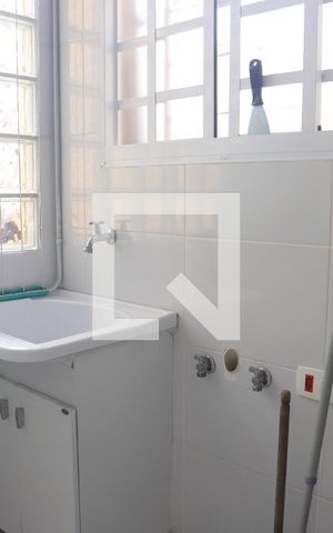 Casa à venda com 140m², 4 quartos e 2 vagasLavanderia Edícula