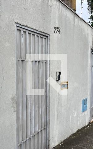 Casa à venda com 140m², 4 quartos e 2 vagasFachada