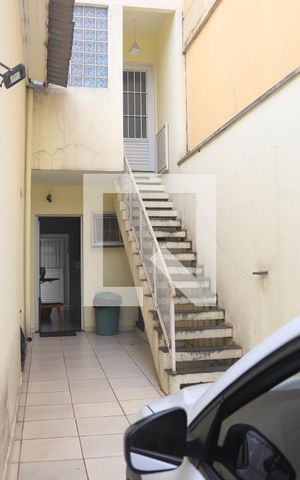 Casa à venda com 140m², 4 quartos e 2 vagasGaragem