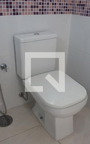 Casa à venda com 140m², 4 quartos e 2 vagasBanheiro 2 Edícula