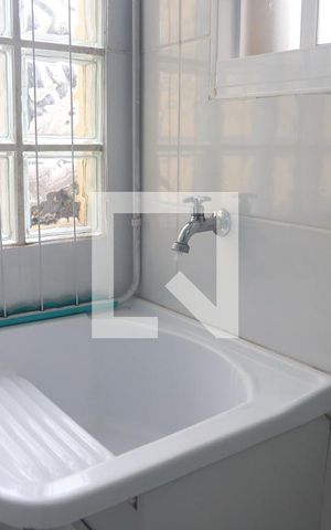 Casa à venda com 140m², 4 quartos e 2 vagasLavanderia Edícula