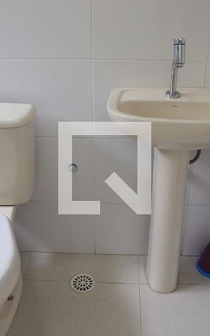 Casa à venda com 140m², 4 quartos e 2 vagasBanheiro de Serviço