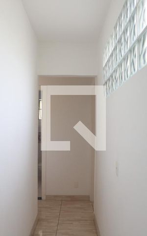 Casa à venda com 140m², 4 quartos e 2 vagasCorredor