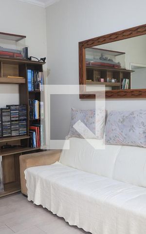 Casa à venda com 140m², 4 quartos e 2 vagasSala