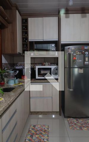 Casa à venda com 200m², 3 quartos e 5 vagasCozinha 