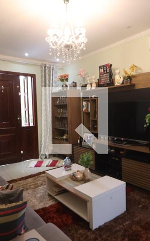 Casa à venda com 200m², 3 quartos e 5 vagasSala
