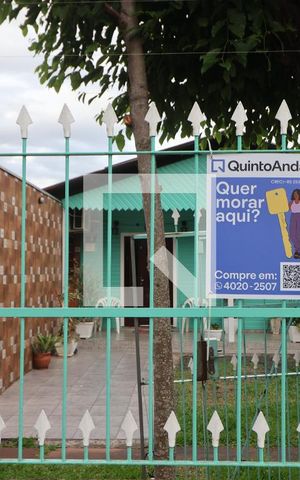 Casa à venda com 200m², 3 quartos e 5 vagasPlaca