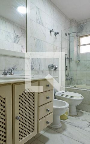 Apartamento à venda com 90m², 2 quartos e 1 vaga Apartamento à venda com 90m², 2 quartos e 1 vagaBanheiro