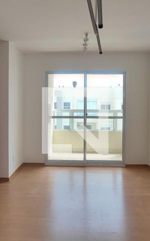 Apartamento à venda com 70m², 2 quartos e 1 vaga Apartamento à venda com 70m², 2 quartos e 1 vagaSala