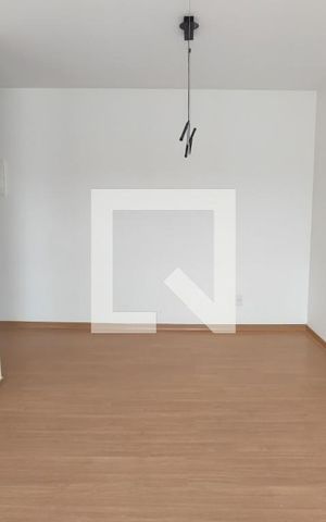 Apartamento à venda com 70m², 2 quartos e 1 vaga Apartamento à venda com 70m², 2 quartos e 1 vagaSala