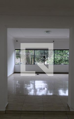 Casa à venda com 227m², 3 quartos e 3 vagasSala - Primeiro Ambiente