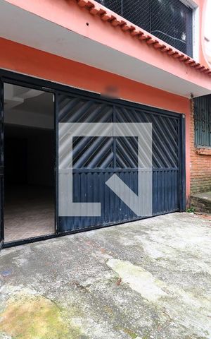 Casa à venda com 227m², 3 quartos e 3 vagasFachada