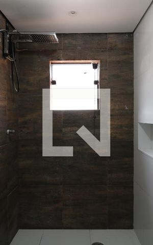 Casa à venda com 227m², 3 quartos e 3 vagasBanheiro piso superior