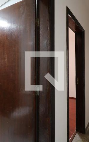 Casa à venda com 227m², 3 quartos e 3 vagasCorredor piso superior
