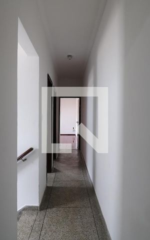 Casa à venda com 227m², 3 quartos e 3 vagasCorredor piso superior