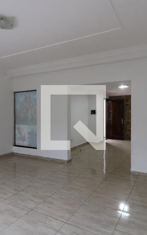 Casa à venda com 227m², 3 quartos e 3 vagasSala - Segundo Ambiente