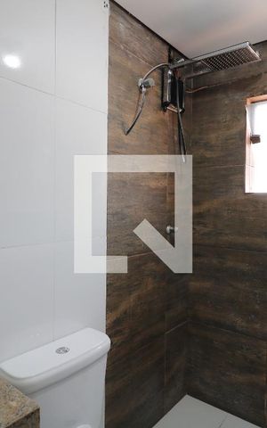 Casa à venda com 227m², 3 quartos e 3 vagasBanheiro piso superior
